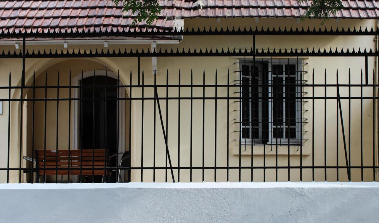 Albergue The Stopover *